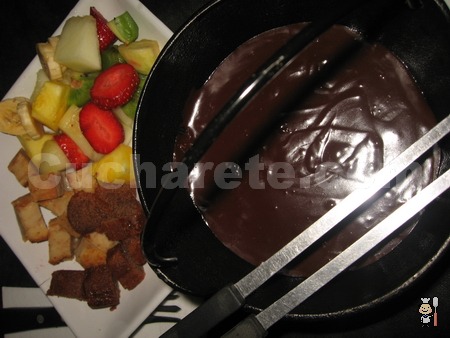 Fondue de Chocolate Gratis en el Restaurante Micota - © Cucharete.com