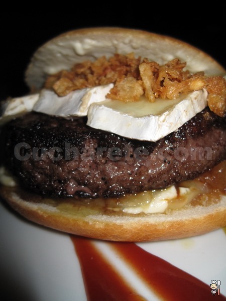 Hamburguesa exclusiva de buey wagyu con un súper postre GRATIS en Madrid - © Cucharete.com